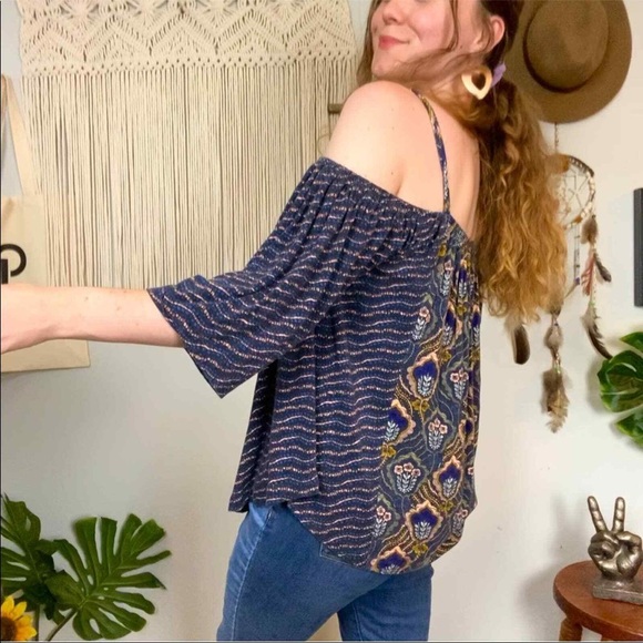 Anthropologie Deletta Reeve Cold Shoulder Top in Women - Picture 9 of 9